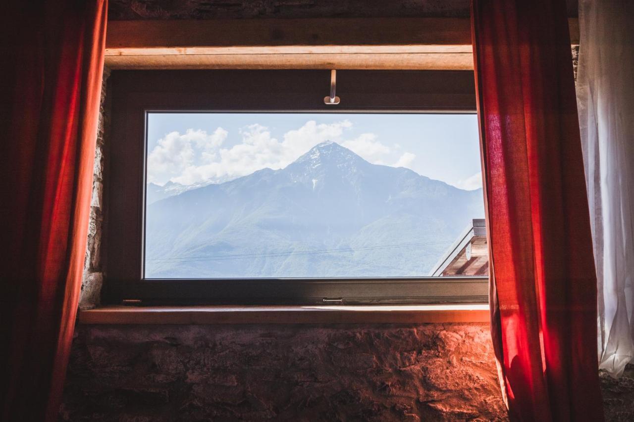 Appartamenti Montemezzo Le Case In Pietra Vista Lago Gera Lario Luaran gambar